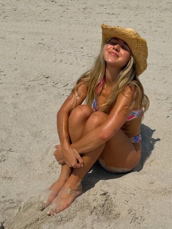 Full leaked Hannah lutz page private onlyfans photo