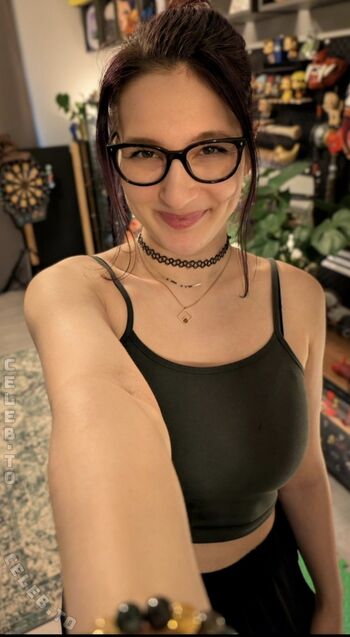 Full leaked Haselnuuuss page private onlyfans photo