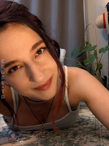 Full leaked Haselnuuuss private onlyfans photo