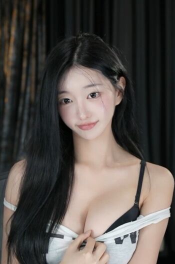 Full leaked Haxxnini private onlyfans photo