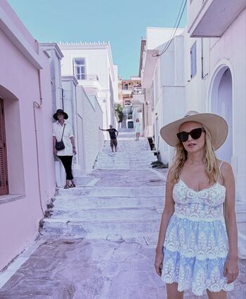 Heather Graham