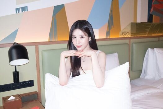 Full leaked Heejin page private onlyfans photo