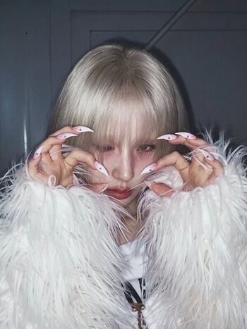 Full leaked Heejin page private onlyfans photo