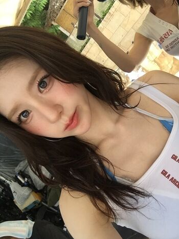 Full leaked Heejin page private onlyfans photo