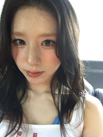 Full leaked Heejin page private onlyfans photo