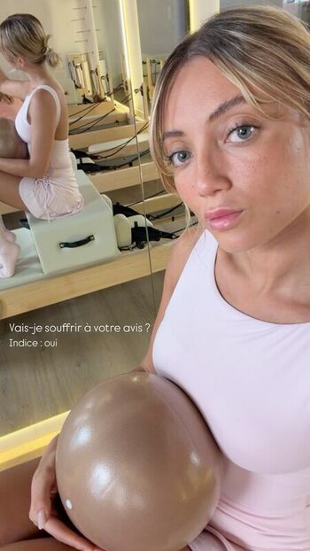 Full leaked Hello iris private onlyfans photo