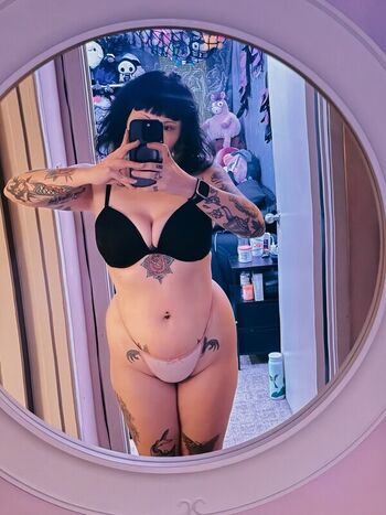 Full leaked Hellobirddddy private onlyfans photo