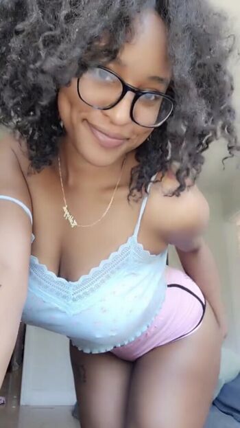 Full leaked Hellokittyxx private onlyfans photo