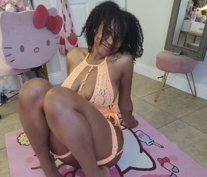 Full leaked Hellokittyxx private onlyfans photo