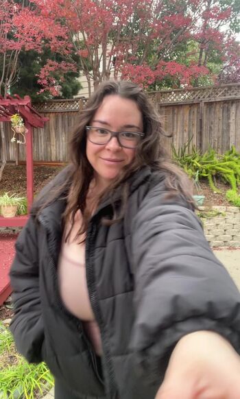 Full leaked Hellsbelllllls private onlyfans photo