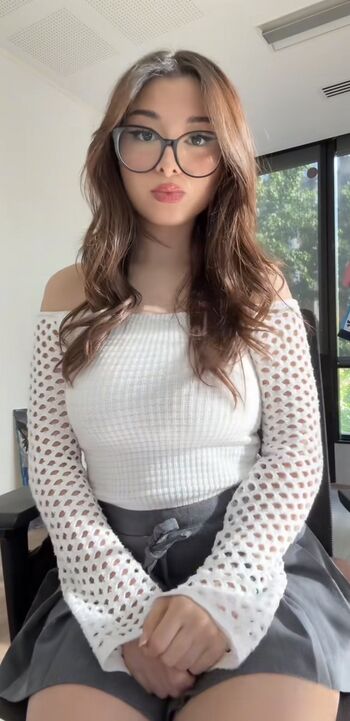 Full leaked Helydia page private onlyfans photo