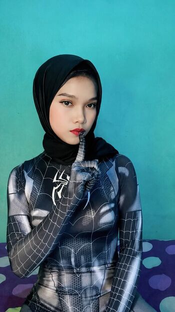 Full leaked Hijab soffia page private onlyfans photo