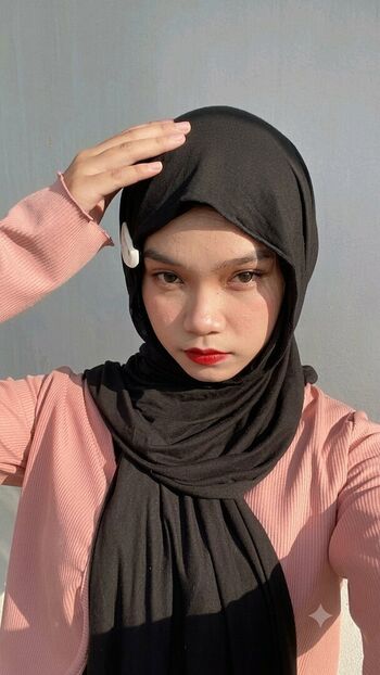 Full leaked Hijab soffia page private onlyfans photo