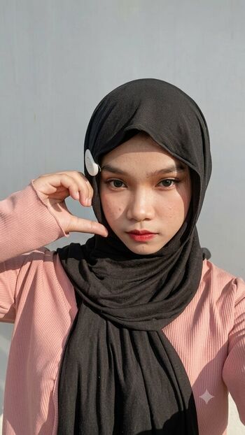 Full leaked Hijab soffia page private onlyfans photo