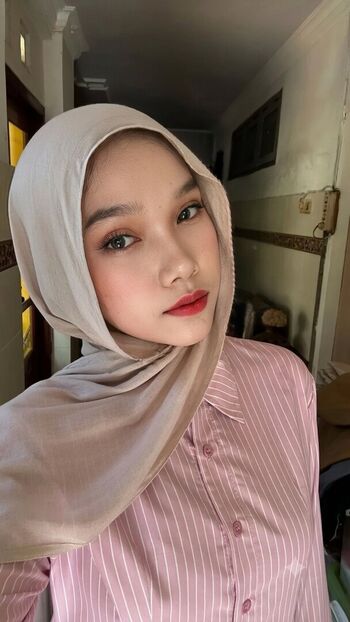Full leaked Hijab soffia page private onlyfans photo
