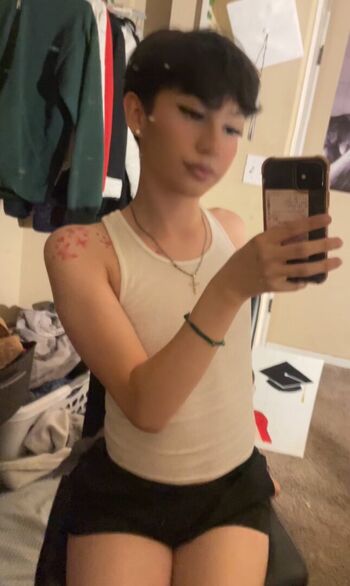 Full leaked Icynrqz private onlyfans photo