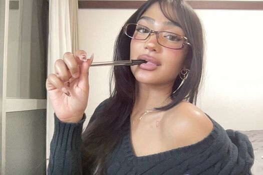 Full leaked Imanimalikaa private onlyfans photo