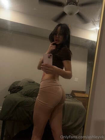 Full leaked Inluvwithashley private onlyfans photo