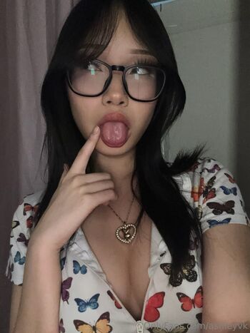 Full leaked Inluvwithashley private onlyfans photo