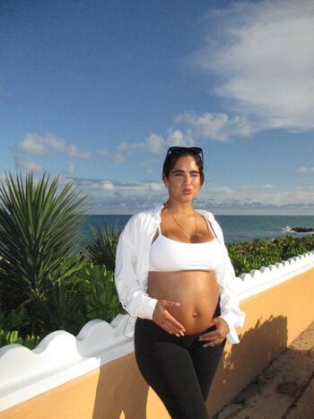 Full leaked Isabella ladera page private onlyfans photo