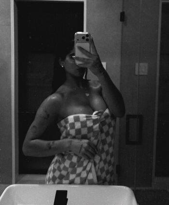 Full leaked Isabella ladera page private onlyfans photo