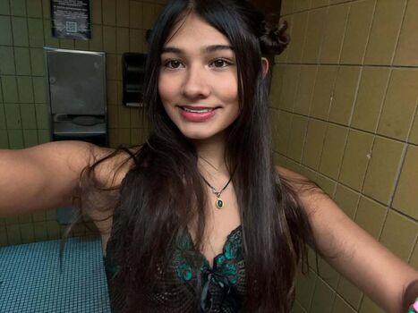 Full leaked Ithinkurlovely private onlyfans photo