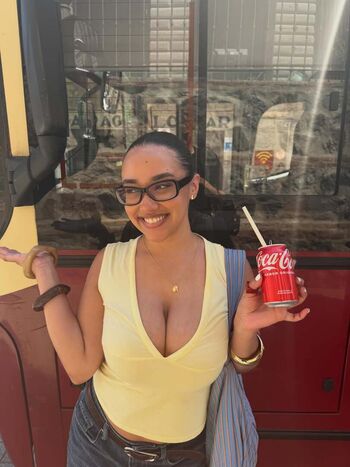 Full leaked Itsqueennovaa private onlyfans photo