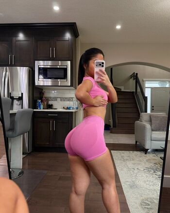 Full leaked Janiellemiclat private onlyfans photo