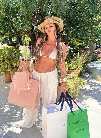 Full leaked Jesy nelson private onlyfans photo