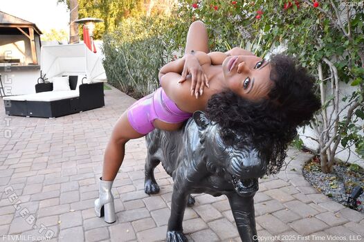 Full leaked Jezabel vessir private onlyfans photo