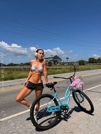 Julia Ernst