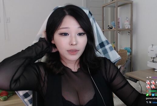 Full leaked Kang hee yoon page private onlyfans photo