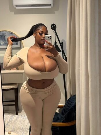 Full leaked Karachika private onlyfans photo