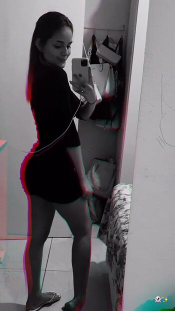 Full leaked Karla hellen page private onlyfans photo
