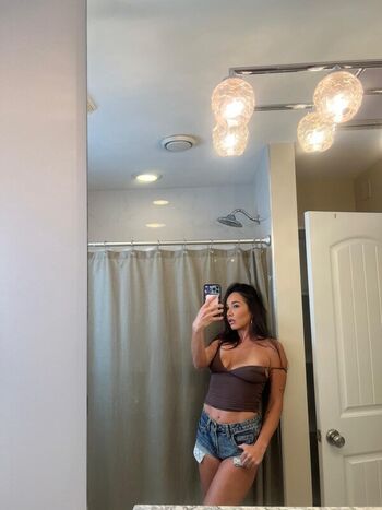 Full leaked Karlee grey page private onlyfans photo