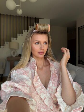 Full leaked Karolina malina private onlyfans photo