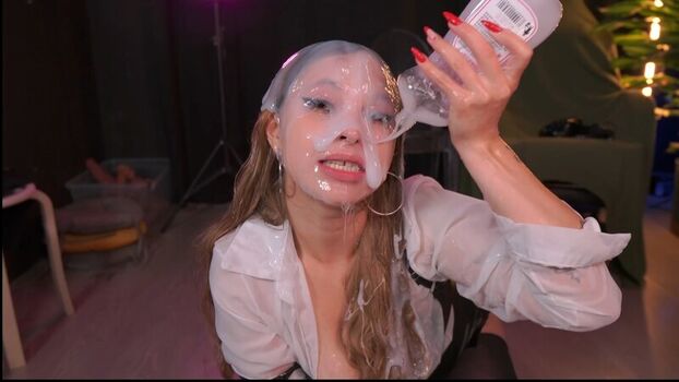Full leaked Karolineneuer private onlyfans photo