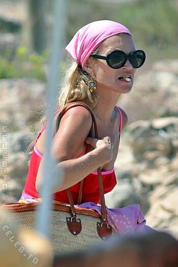 Full leaked Kate moss page private onlyfans photo