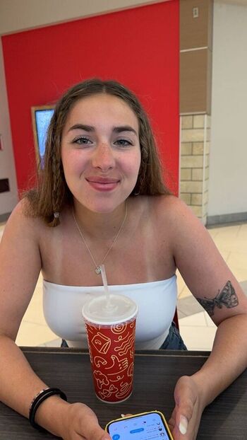 Full leaked Kaylee q private onlyfans photo