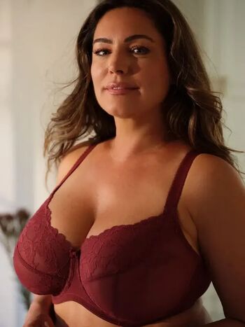 Full leaked Kelly brook page private onlyfans photo
