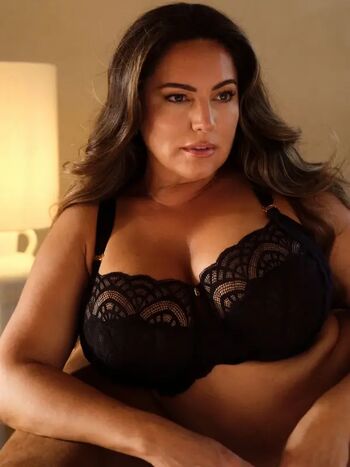 Full leaked Kelly brook page private onlyfans photo