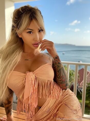 Full leaked Kiara moon page private onlyfans photo