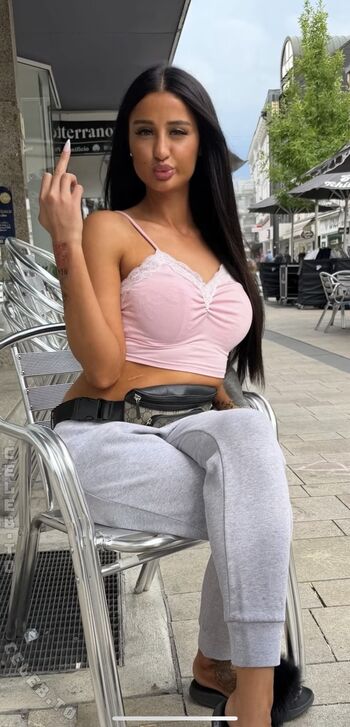 Full leaked Kiarababa private onlyfans photo
