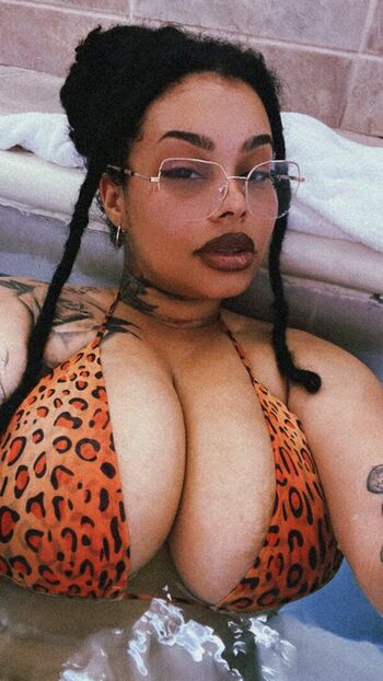 Full leaked Kittii private onlyfans photo