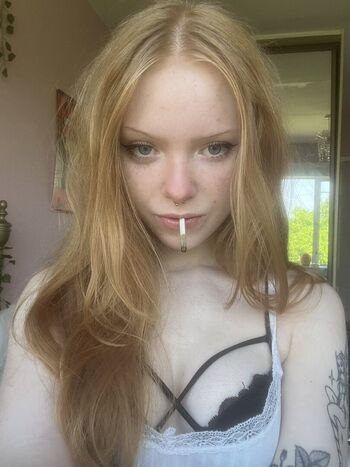 Full leaked Kittyainsley private onlyfans photo