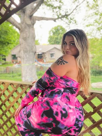 Full leaked Kittykfans private onlyfans photo
