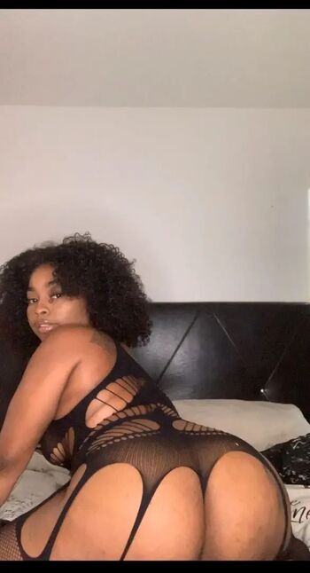 Full leaked Kiyaskyy private onlyfans photo