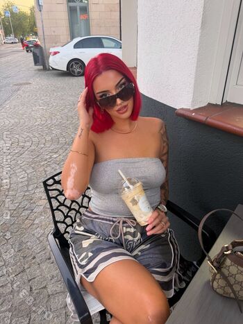 Full leaked Kurdischeperle private onlyfans photo