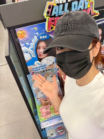 Full leaked Kwon eunbi page private onlyfans photo
