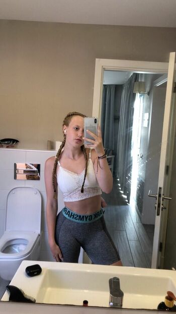 Full leaked Lza private onlyfans photo